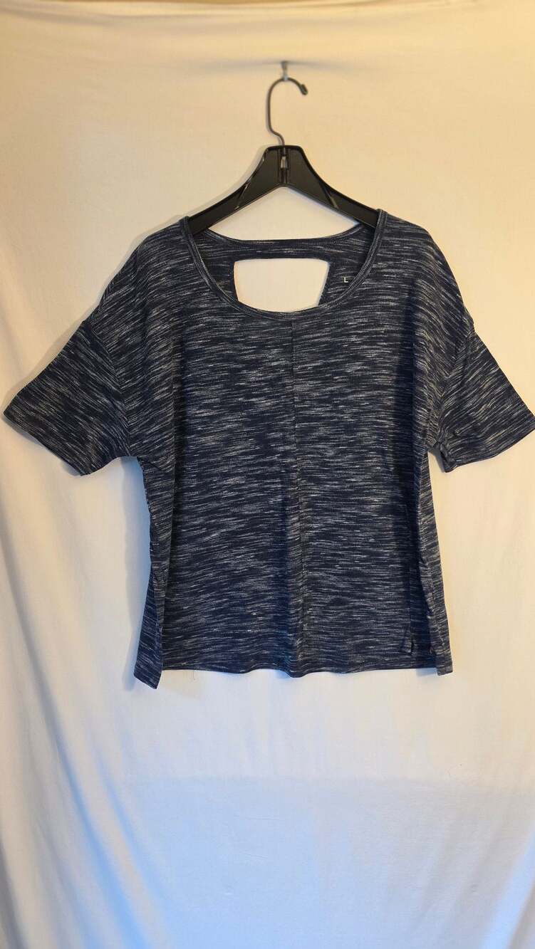 LIVI for Lane Bryant Women's Short Sleeve Top with Back Cutout, size 18/20